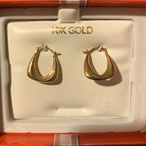 NEW 10k gold teardrop earrings